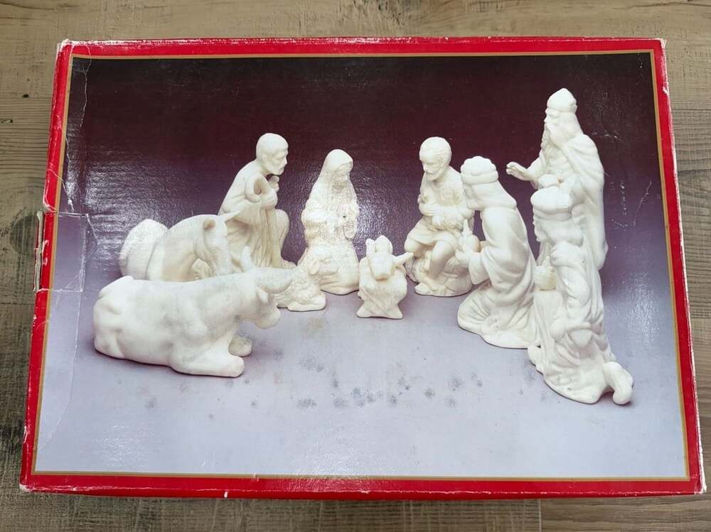 10 Piece Nativity Set Centurion Collection Bisque Christmas Decor SEE PHOTOS